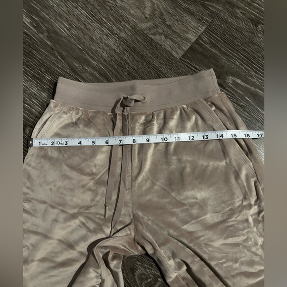 NWT - Victoria Secret Velour Set - Picture 9 of 12